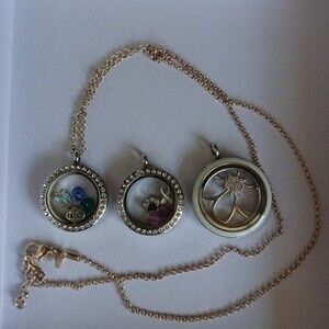 Origami Owl Locket Necklace & locket Lot